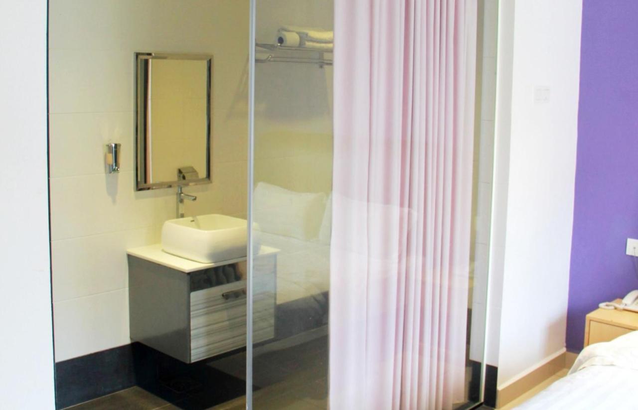 East Sun Hotel Sekinchan Buitenkant foto